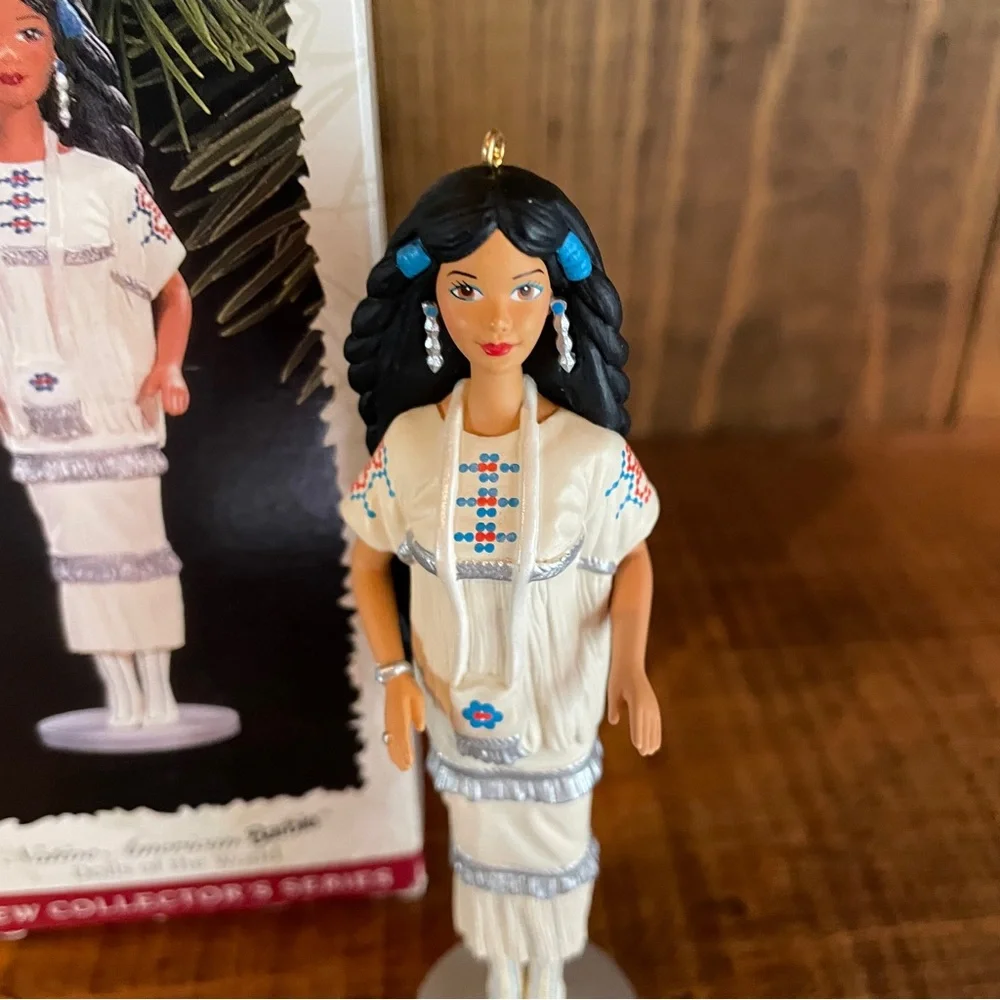 1996 Hallmark Barbie Native American Ornament DOLLS OF THE WORLD Never displayed